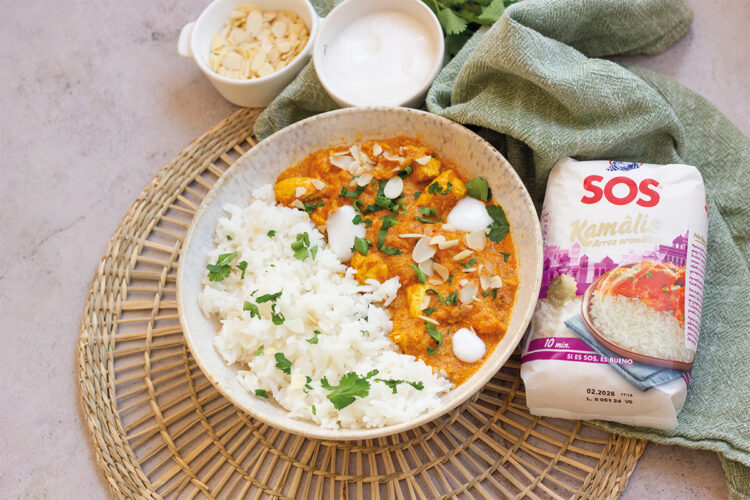 Foto de Descubre el arroz con pollo tikka masala: receta auténtica y fácil